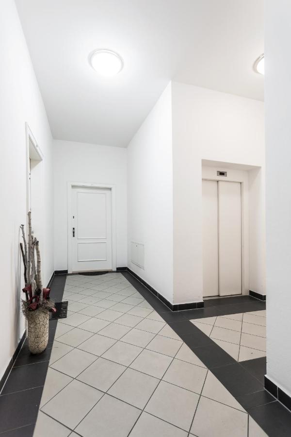 Apartma Linda 1880 Karlovy Vary Ngoại thất bức ảnh